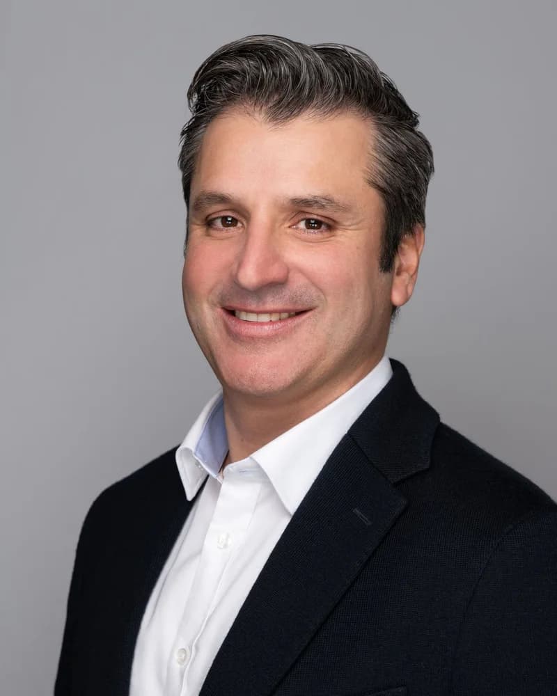 Portrait of Cédric Murillo-Buscarini, Cialdini Institute Licensed Trainer