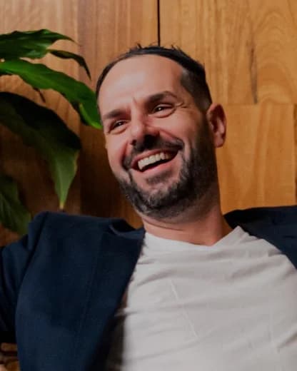 Portrait of Peter Samios, Cialdini Institute Licensed Trainer